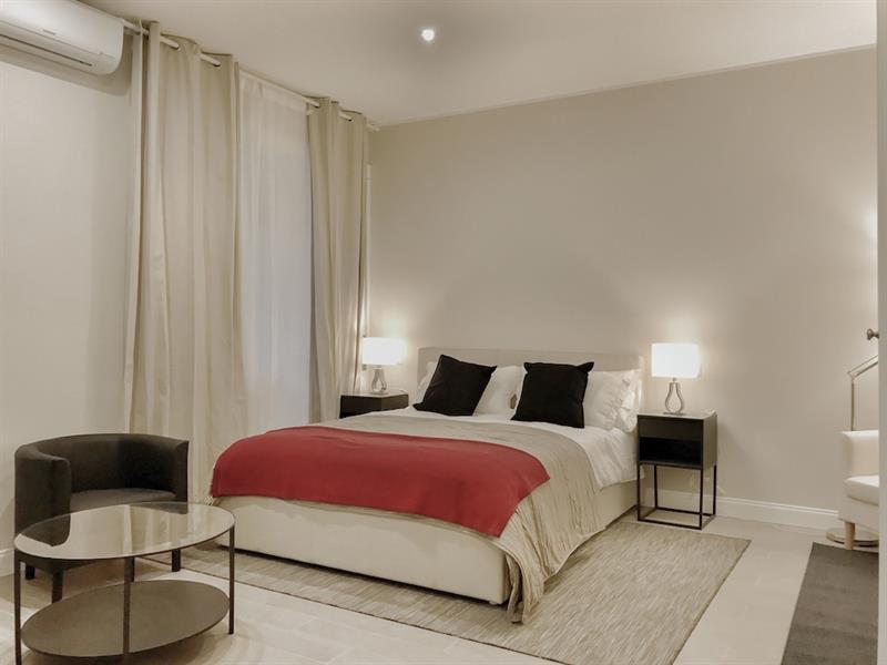 Silia House Napoli Centro Hotel Екстериор снимка