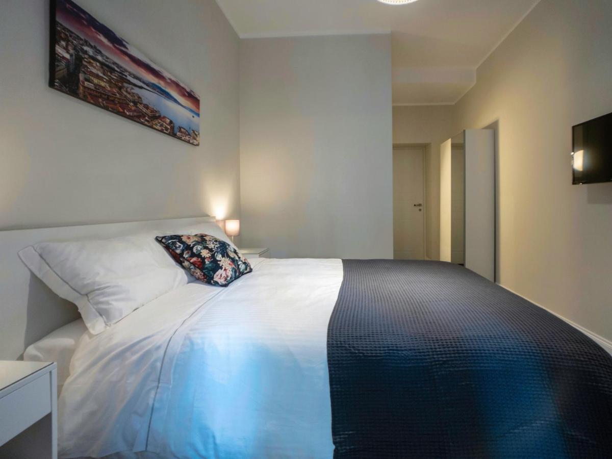 Silia House Napoli Centro Hotel Екстериор снимка
