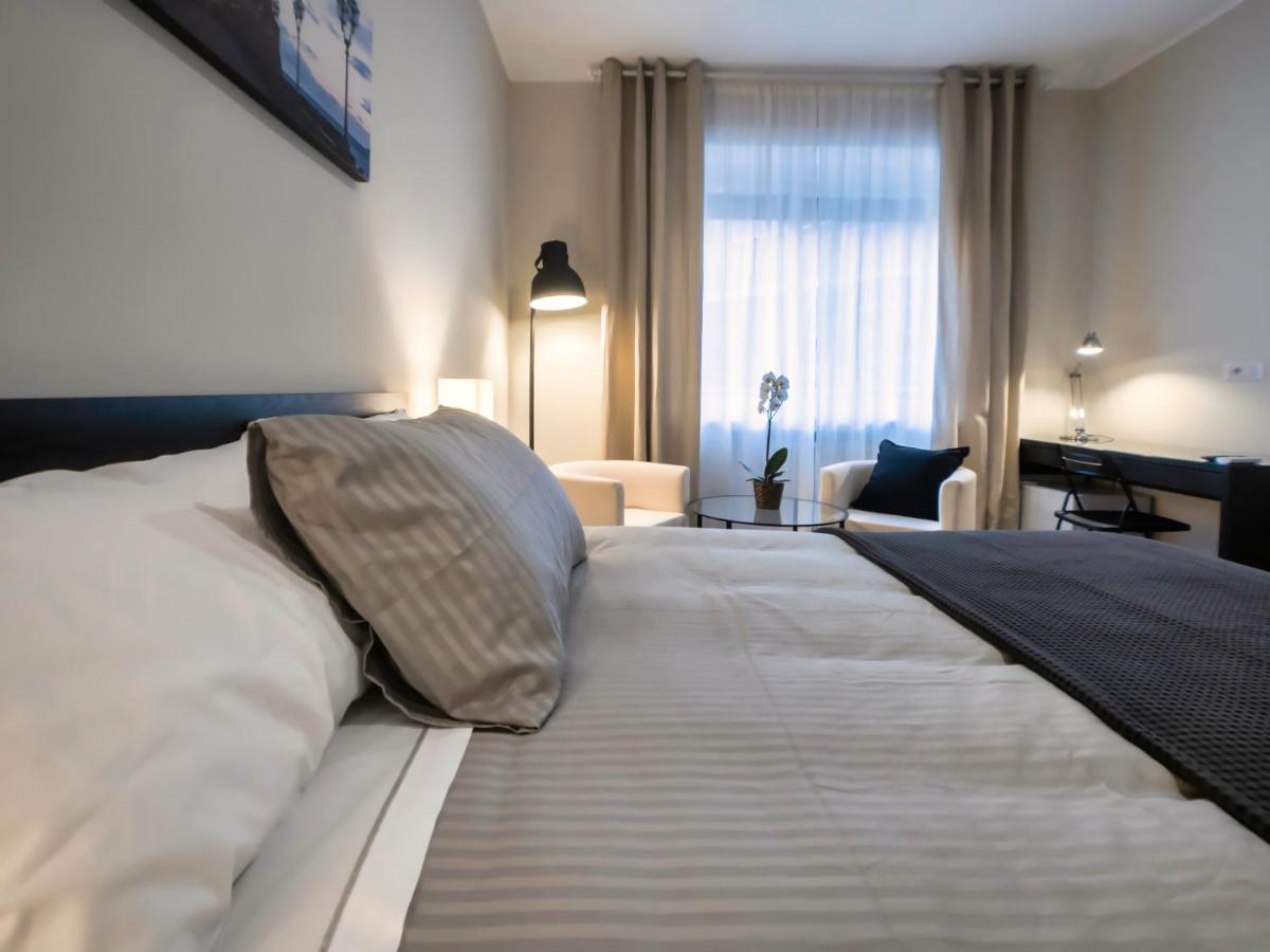 Silia House Napoli Centro Hotel Екстериор снимка