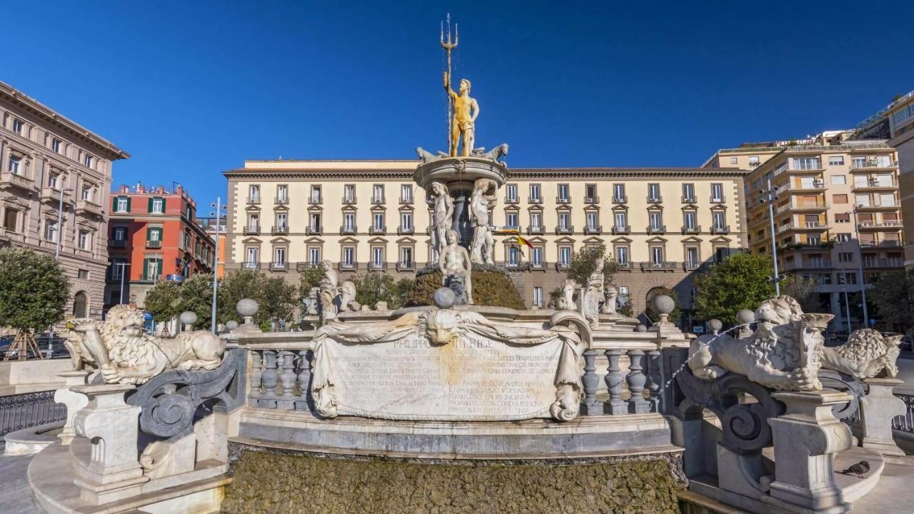 Silia House Napoli Centro Hotel Екстериор снимка