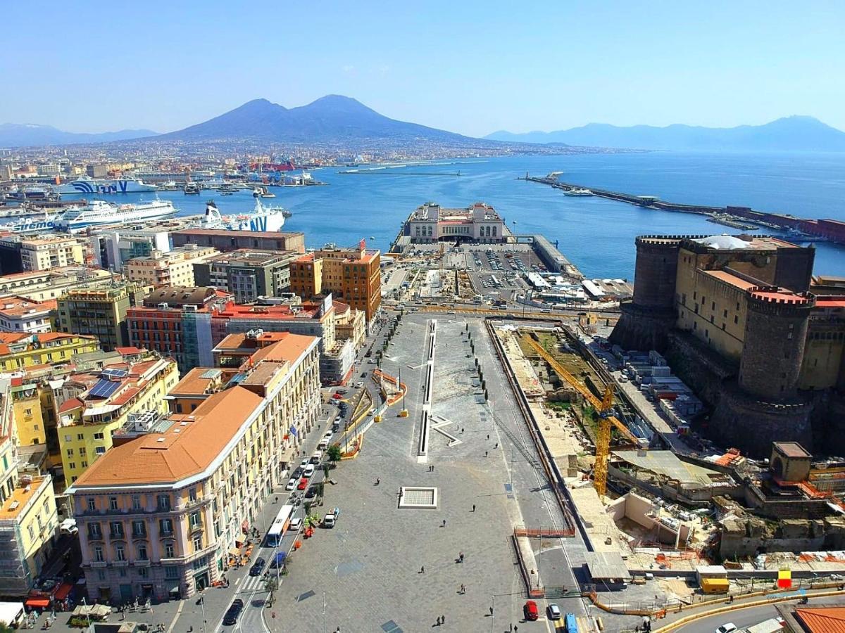 Silia House Napoli Centro Hotel Екстериор снимка