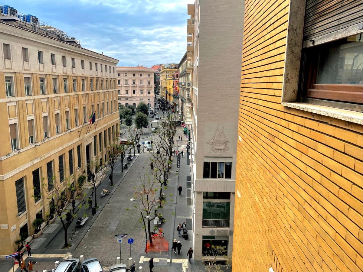 Silia House Napoli Centro Hotel Екстериор снимка