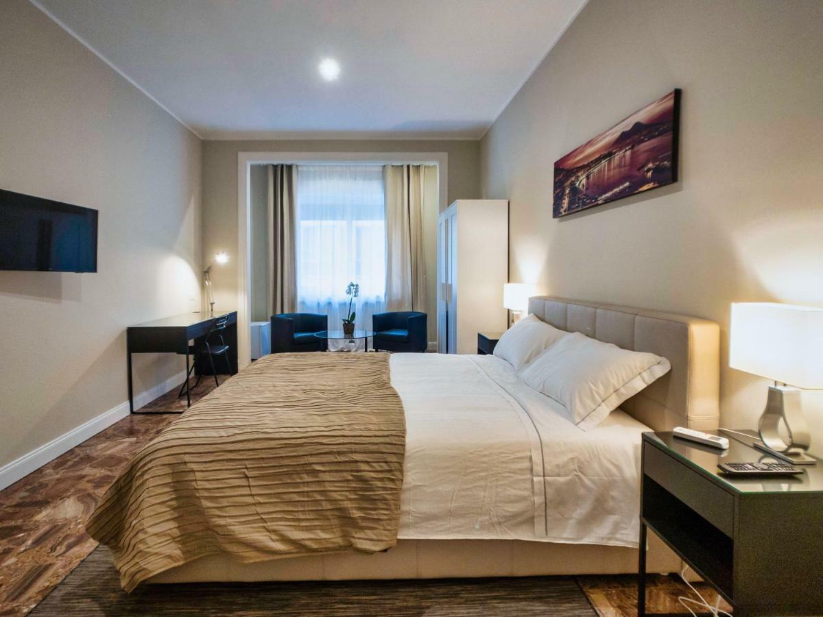 Silia House Napoli Centro Hotel Екстериор снимка